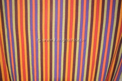 Hängmatta Paraná i detalj visar hur mönster och färger ser ut, röd, lime och orange.